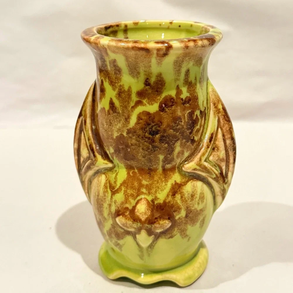 Vintage 1940s USA Art Pottery Vase Green Brown Mottled Drip Glaze Wing‎ Handles